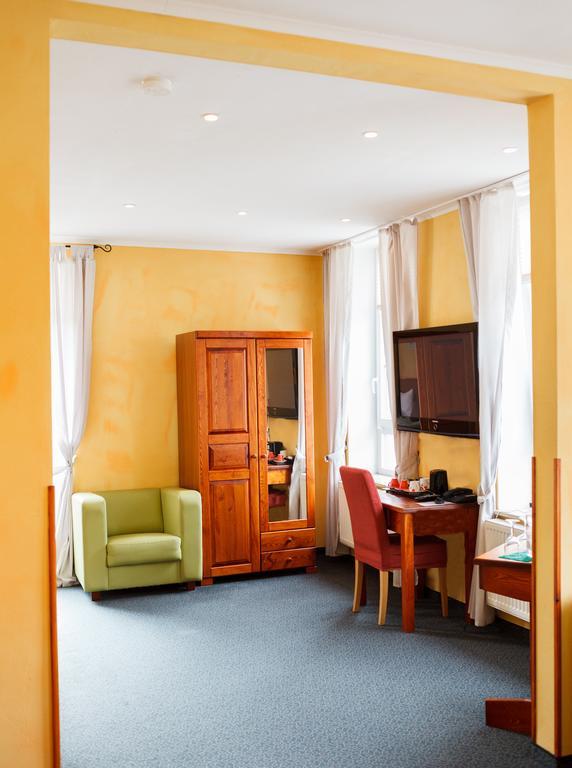 Dittmers Hotel フレンスブルク エクステリア 写真